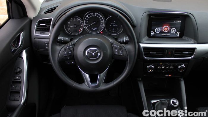Mazda CX 5 Black Tech Edition 2016 Prueba Interior 04 700x394