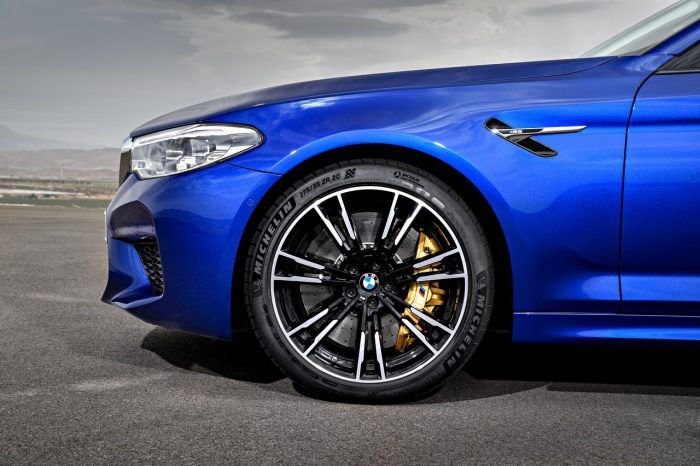 Bmw M5 2018 36 700x466