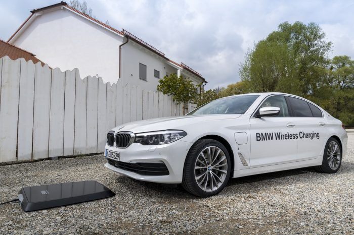 Bmw Recarga Inalambrica 1 700x466