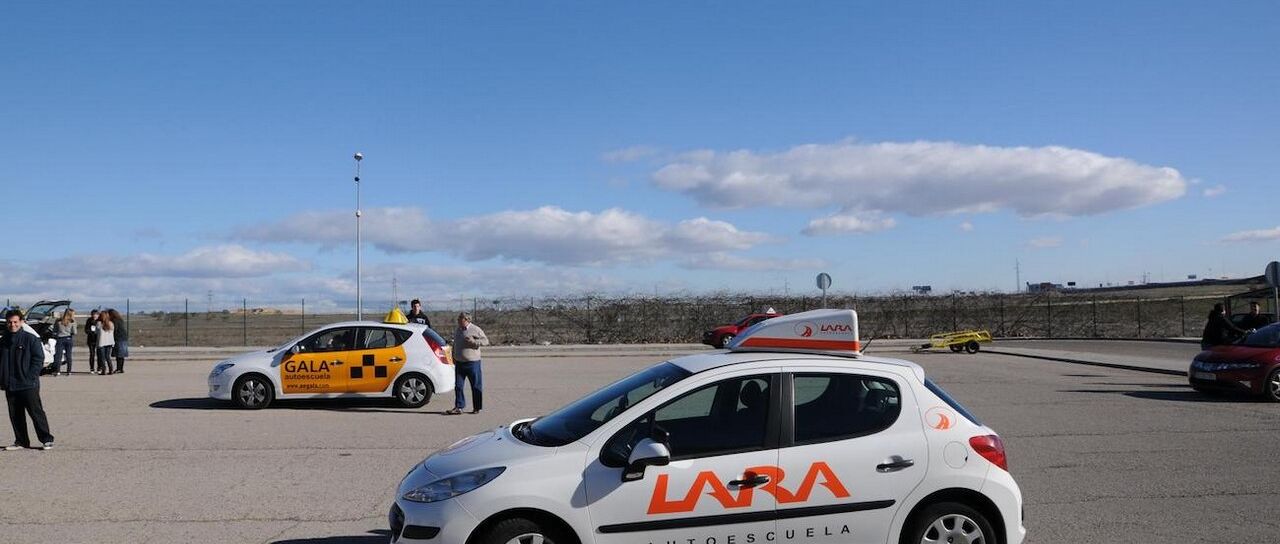 Todas las noticias de coches en un solo portal: Pruebas, fotos, vídeos, informes...