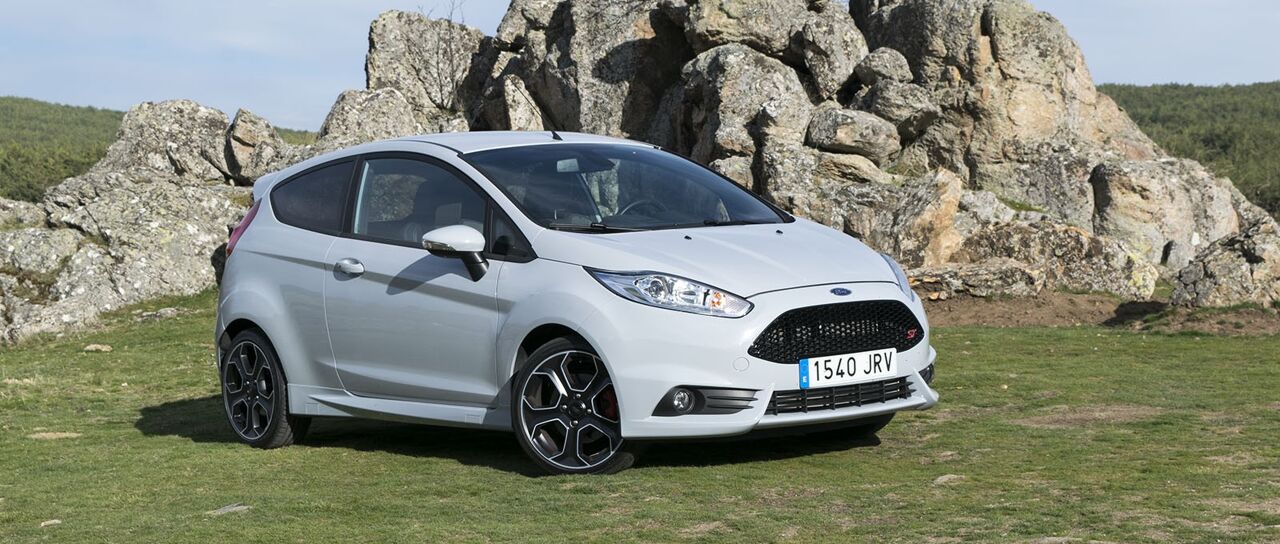 Todas las noticias de coches en un solo portal: Pruebas, fotos, vídeos, informes...