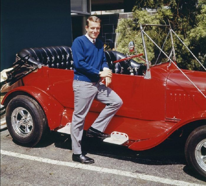 My Mother The Car 1 700x631