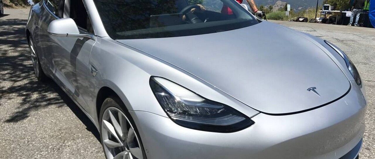 Todas las noticias de coches en un solo portal: Pruebas, fotos, vídeos, informes...