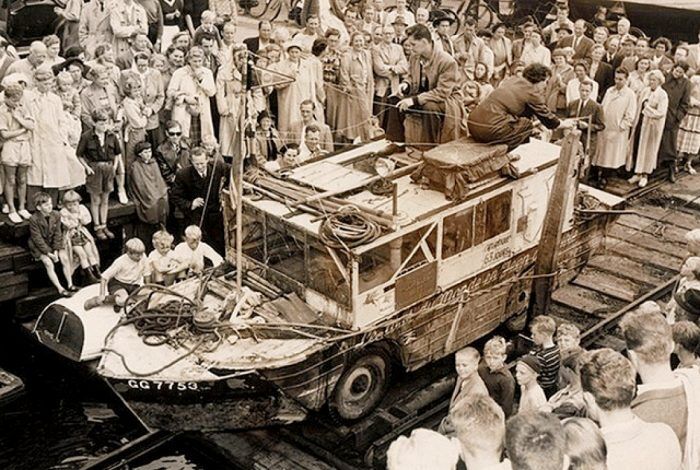 Vuelta Al Mundo En Un Coche Anfibio 700x470