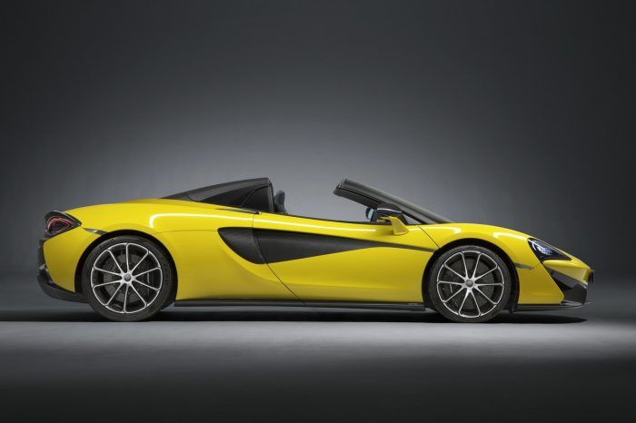 140617 McLaren 570S Spider 3y 700x466