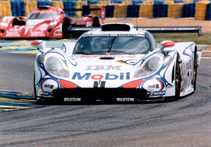 1998 PORSCHE 911 GT1 700x488
