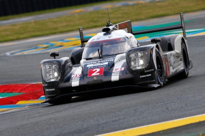2016 PORSCHE 919 Hybrid 700x466