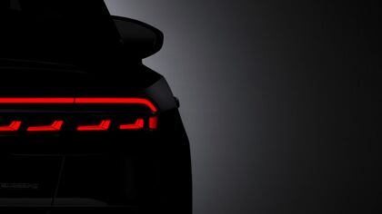 El Audi A8 muestra su aparcamiento remoto en este teaser