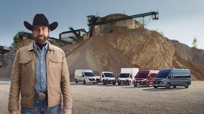 Pasar vehículo mixto a turismo: cómo se hace, precio y otros detalles de esta gestión