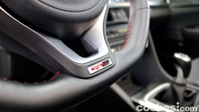 Kia Optima Sporstagon 2017 Prueba Interior 11 700x394