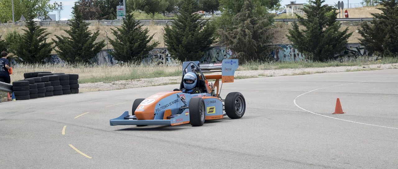 Todas las noticias de coches en un solo portal: Pruebas, fotos, vídeos, informes...