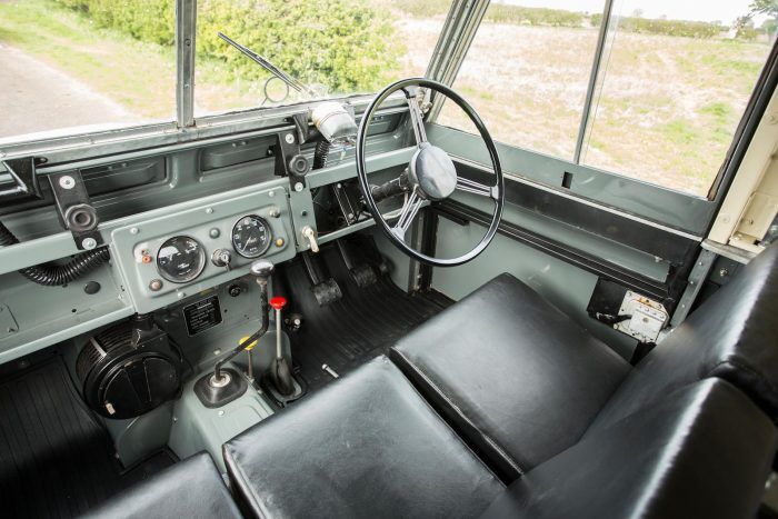 LAND ROVER 109 SERIES 2 CUTHBERTSON 13 700x467