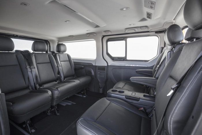 Renault Trafic SpaceClass 2017 Interior 2 700x467