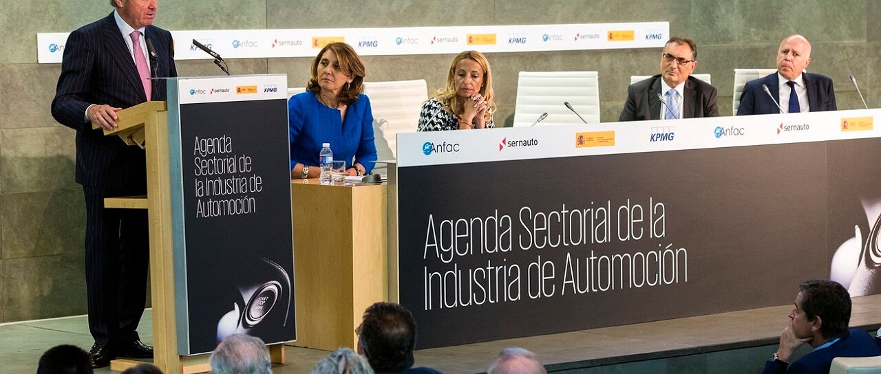 Todas las noticias de coches en un solo portal: Pruebas, fotos, vídeos, informes...