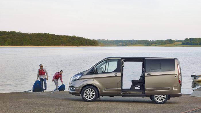 Ford Tourneo Custom 5 700x395