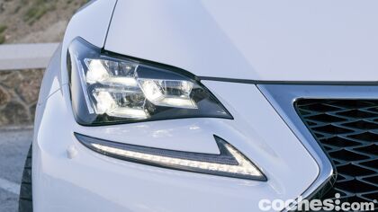 Si vas a la ITV revisa bien tus luces: aumentan un 20% los rechazos por mala iluminación