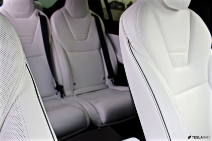 Tesla renuncia a utilizar pieles de origen animal en sus coches