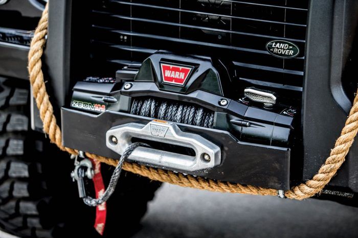 Land Rover Defender SVX Spectre 2014 6 700x466