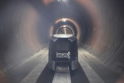 De 324 a 0 km/h en 5 segundos: Hyperloop ya tiene cápsula&#8230; y sabe frenar