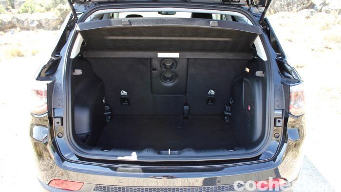 Jeep Compass Limited 2017 Maletero 1 700x394