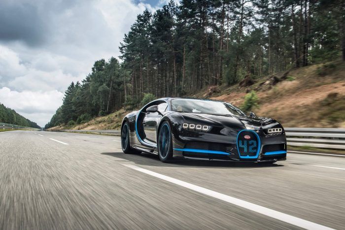 Bugatti Chiron Record 12 700x467