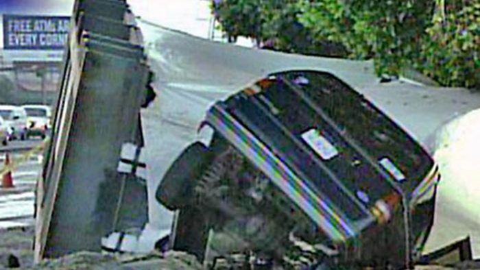 E416cf6b2c27393aa980d73b8fa3050d40a85af3 700x394