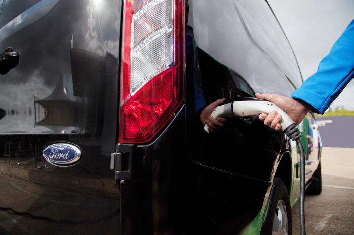 Ford Transit Phev 6 700x466