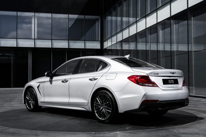 Genesis G70 14 700x466