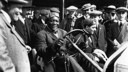 Barney Oldfield vs Jack Johnson: la carrera inundada de racismo