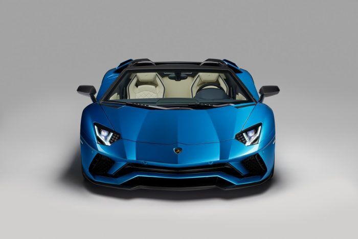 Lamborghini Aventador S Roadster 11 700x467