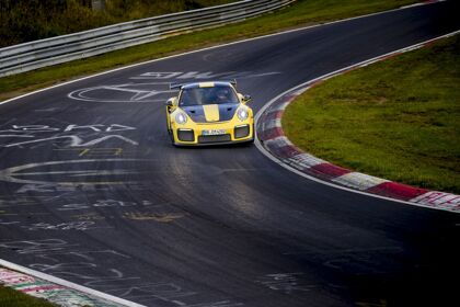 Así fue el récord batido por el Porsche 911 GT2 RS en Nurburgring