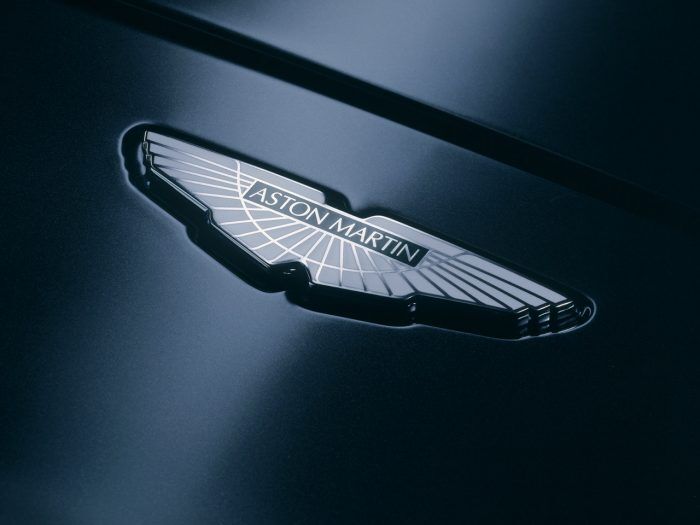Aston Martin Logo 7 700x525