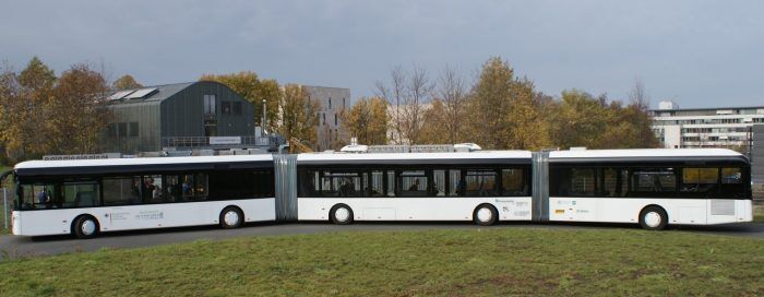 CoverAutoTram1 700x272