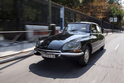 El regalo más especial de DS: recorre Madrid a bordo de un Citroën DS Tiburón