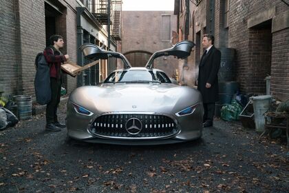 Batman cambia el Batmovil por un Mercedes-AMG Vision Gran Turismo