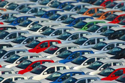 ¿Qué ocurre con los precios en coches nuevos en octubre?