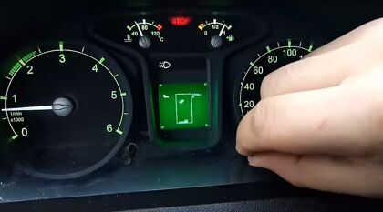 ¿Jugar al Tetris en la instrumentación de un vehículo? Solo podía pasar en Rusia