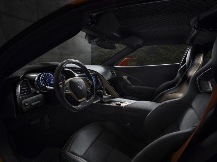 2019 Chevrolet Corvette ZR1 009 700x524