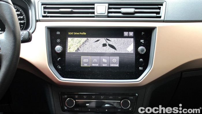 Seat Ibiza 2017 Prueba Interior 25 700x394