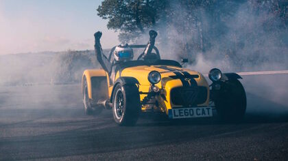 Nuevo récord para Caterham: 19 donuts en un minuto