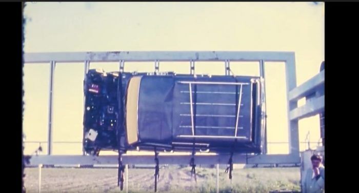 Jeep Wagoneer Boca Abajo 700x376