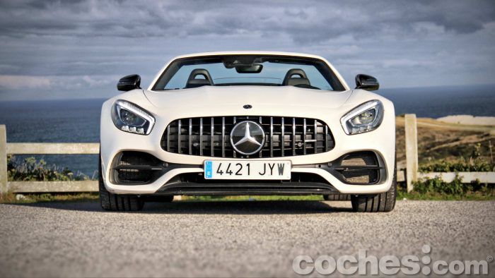 Mercedes AMG GT Roadster 004 700x394