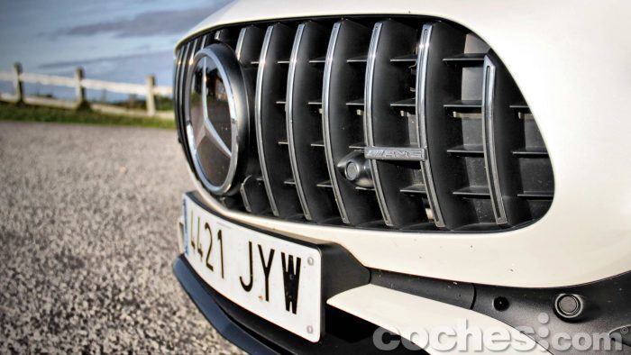 Mercedes AMG GT Roadster 020 700x394