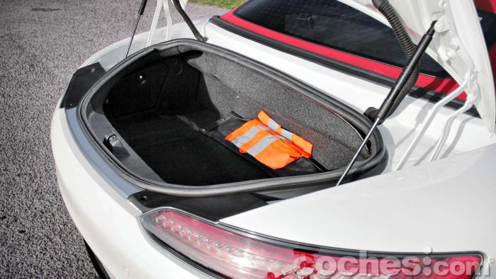 Mercedes AMG GT Roadster 035 700x394