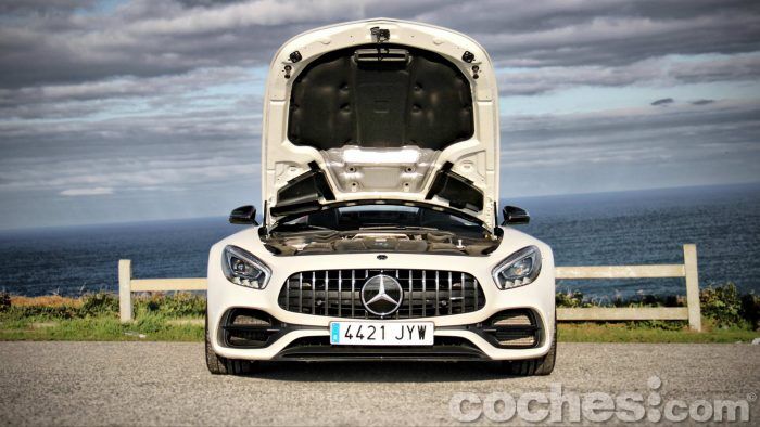 Mercedes AMG GT Roadster 037 700x394