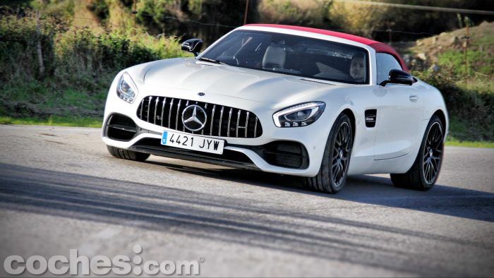 Mercedes AMG GT Roadster 059 700x394