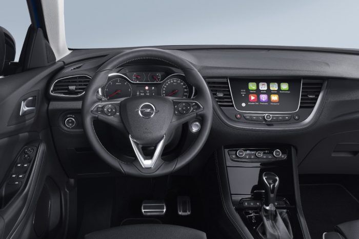 Opel Grandland X 307331 700x466