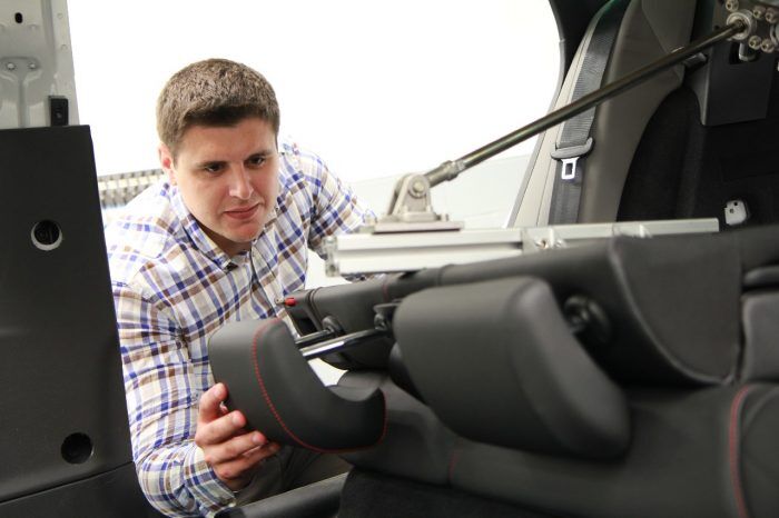 Seat Pruebas Piezas Coches 3 700x466