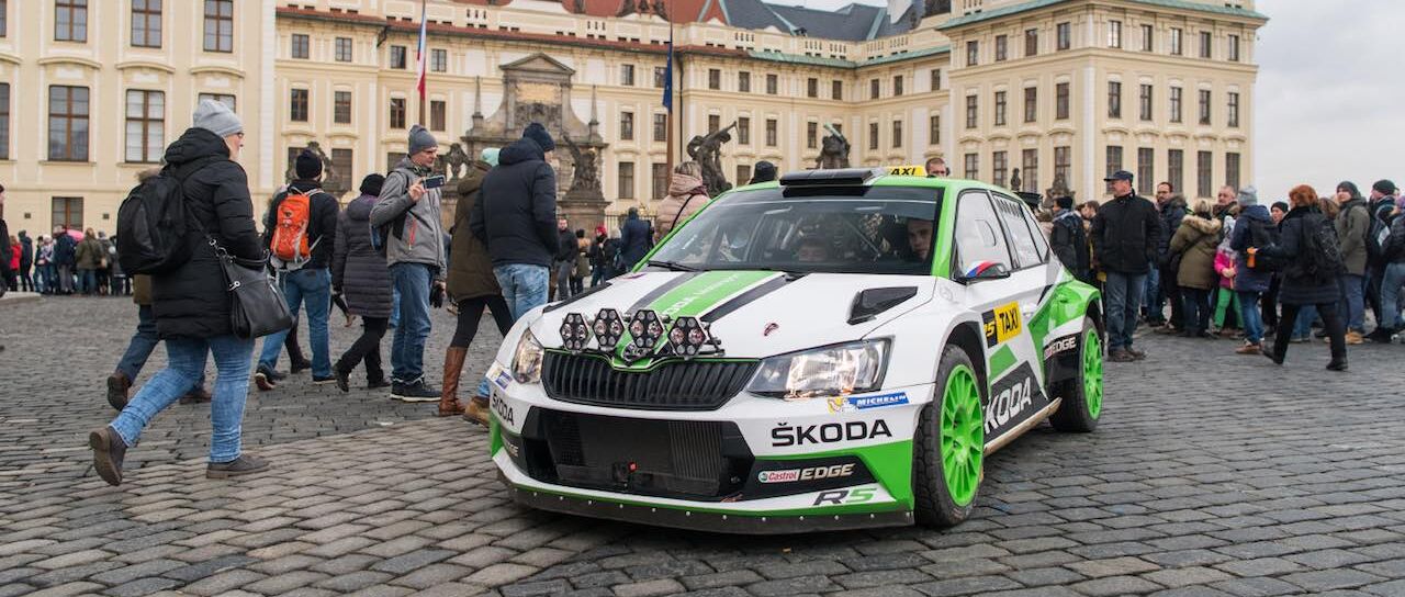 Todas las noticias de coches en un solo portal: Pruebas, fotos, vídeos, informes...