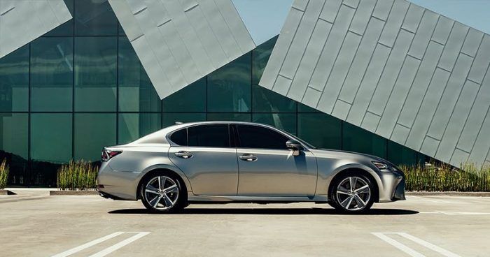 Lexus GS 300h Edition 2018 4 700x368